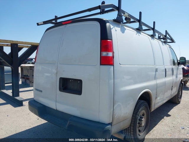 Chevrolet Express 2500 Work Van 2019 1GCWGAFG8K1189316 Image 4