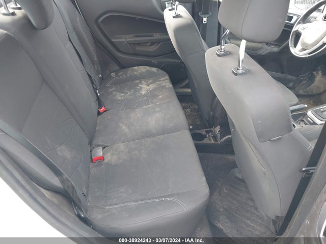 Ford FIESTA SE 2016 3FADP4BJ1GM111793 Image 8