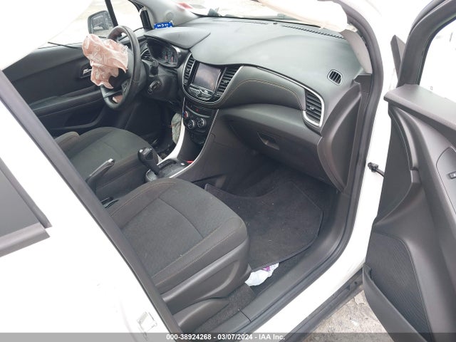 Chevrolet Trax Awd Ls 2021 KL7CJNSB5MB312361 Image 5