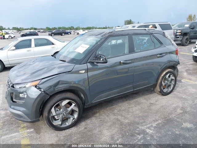 Hyundai Venue Limited 2024 KMHRC8A39RU289077 Image 2