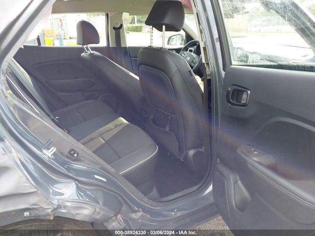 Hyundai Venue Limited 2024 KMHRC8A39RU289077 Image 8