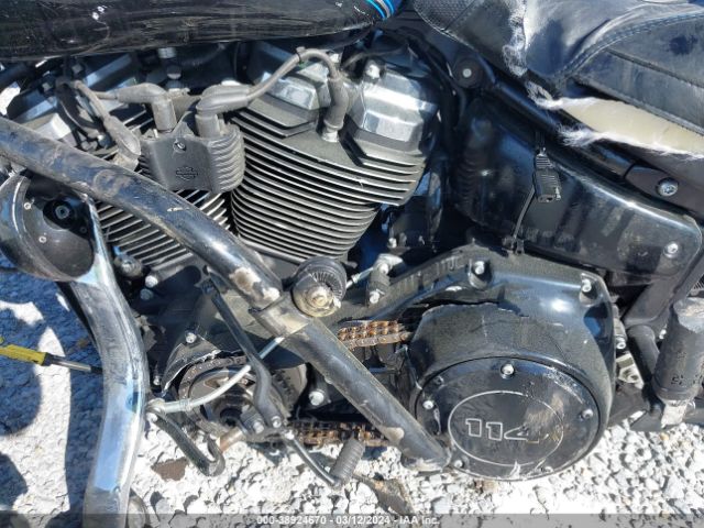 2018 HARLEY-DAVIDSON FLHCS 1HD1YPK1XJC038507 Photo 8