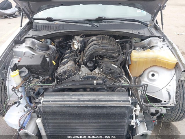 Chrysler 300c Awd 2015 2C3CCAKG8FH769486 Image 10