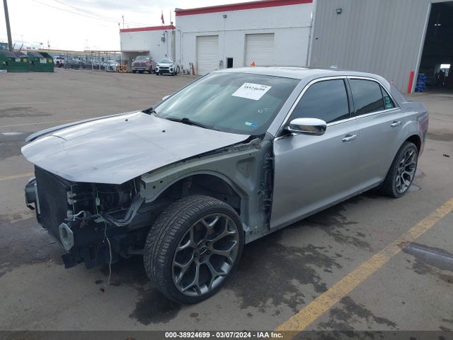 Chrysler 300c Awd 2015 2C3CCAKG8FH769486 Image 2