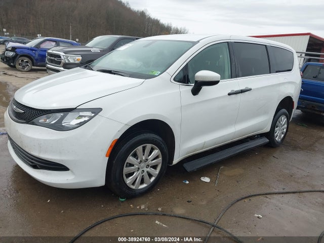 2C4RC1AG2LR266520 Chrysler Voyager L
