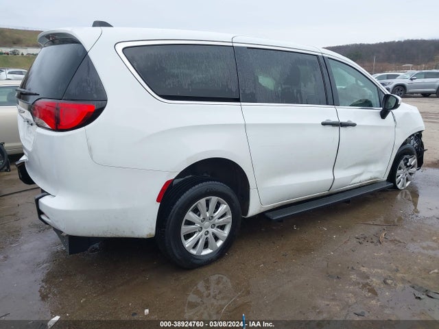 2C4RC1AG2LR266520 Chrysler Voyager L
