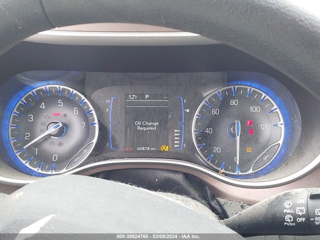 2C4RC1AG2LR266520 Chrysler Voyager L