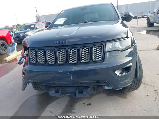 1C4RJEAG6JC141927 Jeep Grand Cherokee Altitude 4x2