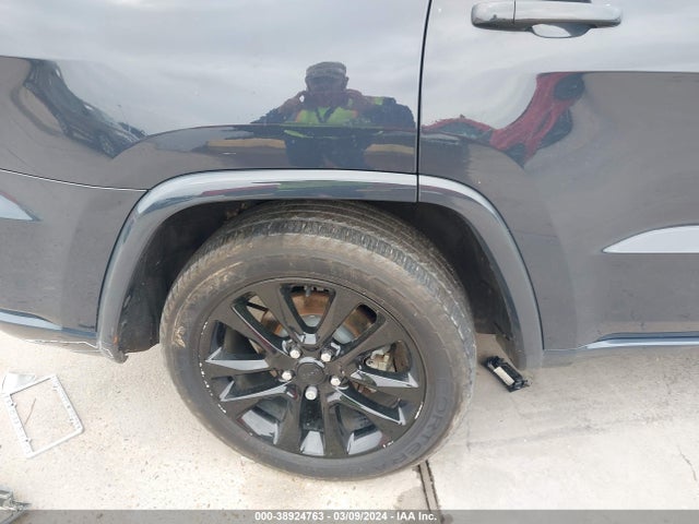 1C4RJEAG6JC141927 Jeep Grand Cherokee Altitude 4x2
