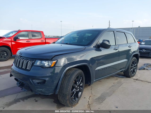 1C4RJEAG6JC141927 Jeep Grand Cherokee Altitude 4x2