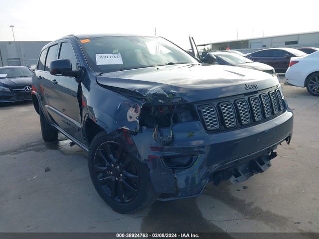 1C4RJEAG6JC141927 Jeep Grand Cherokee Altitude 4x2