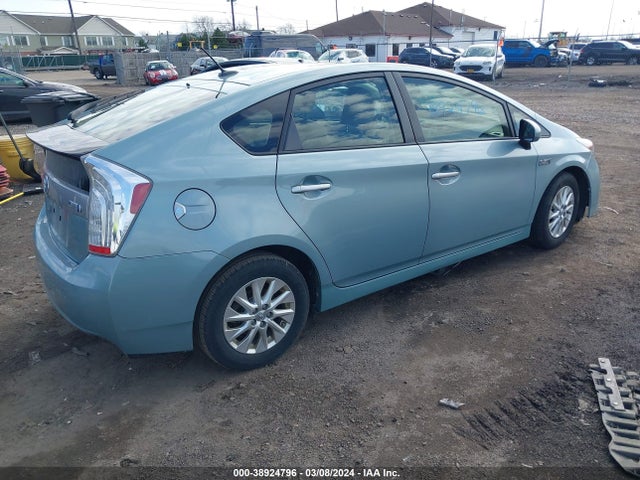 Toyota PRIUS PLUG-IN 2014 JTDKN3DP2E3060709 Image 4