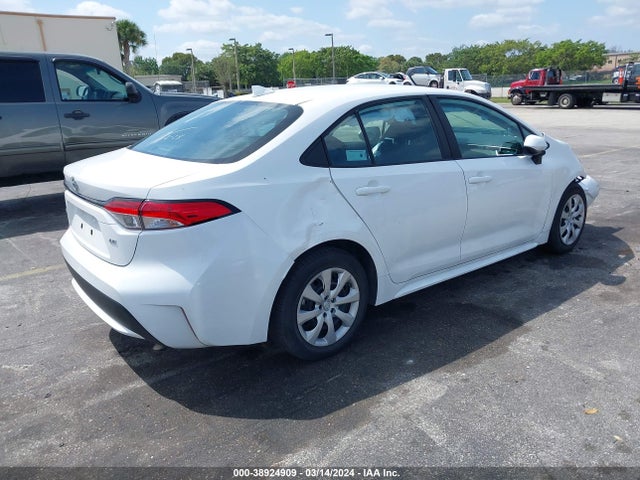 Toyota COROLLA LE 2021 5YFEPMAE9MP267507 Image 4