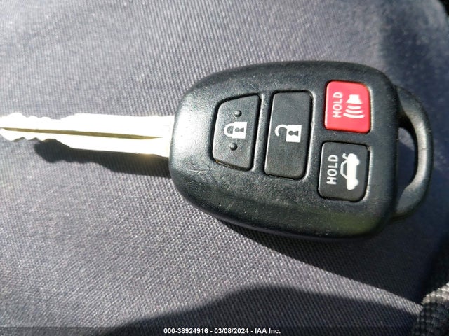 Toyota Corolla S Plus 2016 5YFBURHE1GP487498 Image 11