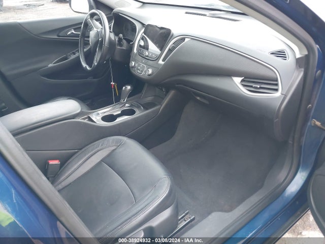 Chevrolet MALIBU RS 2019 1G1ZG5STXKF181043 Image 5