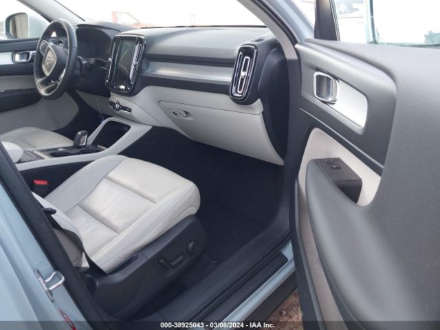 YV4162XZ8K2016308 Volvo Xc40 T5 Momentum/t5 R-design