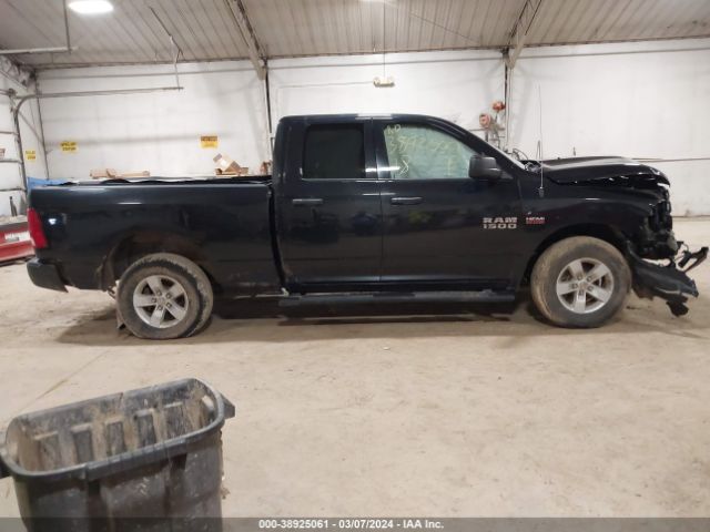 1C6RR7FT5JS351068 RAM 1500 Express Quad Cab 4x4 6'4 Box