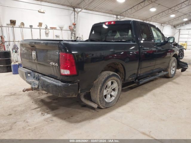 1C6RR7FT5JS351068 RAM 1500 Express Quad Cab 4x4 6'4 Box