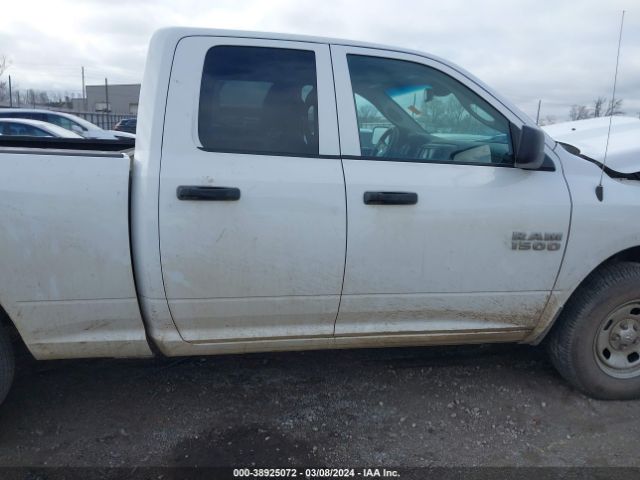 1C6RR7FG9JS153662 RAM 1500 Tradesman Quad Cab 4x4 6'4 Box