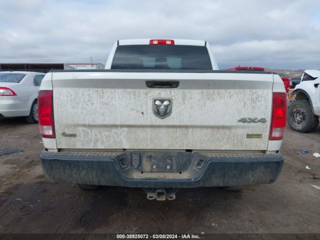 1C6RR7FG9JS153662 RAM 1500 Tradesman Quad Cab 4x4 6'4 Box