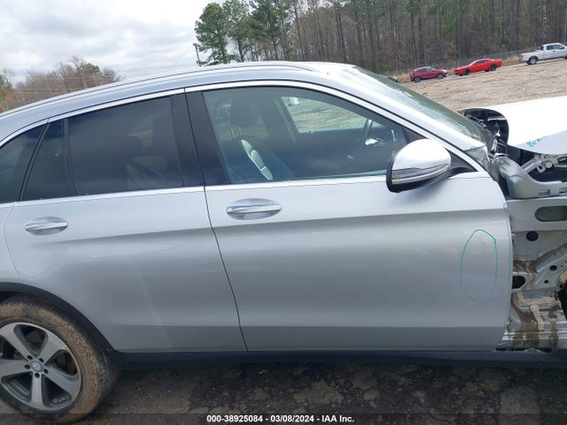 WDC0G4JB3HF137018 Mercedes-Benz GLC 300