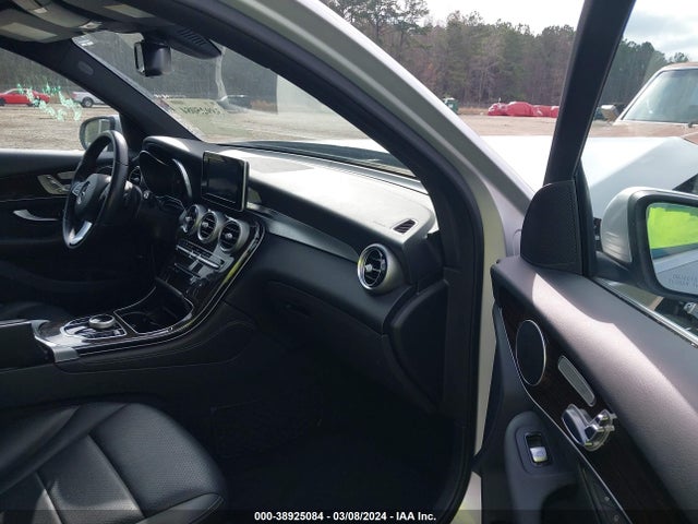 WDC0G4JB3HF137018 Mercedes-Benz GLC 300
