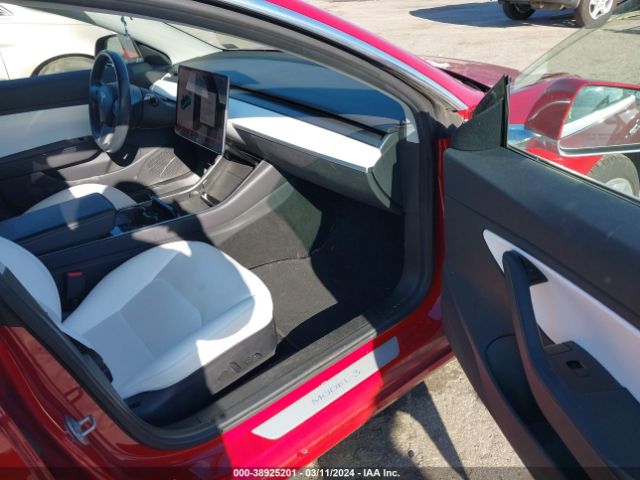 5YJ3E1EB5JF097455 Tesla Model 3 Long Range/performance