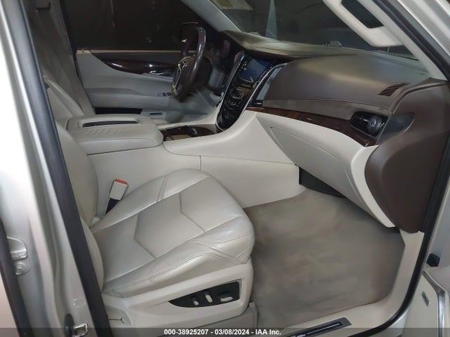1GYS4BKJ7FR308392 Cadillac Escalade Luxury