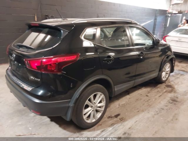 JN1BJ1CR9HW130974 Nissan Rogue Sport Sv