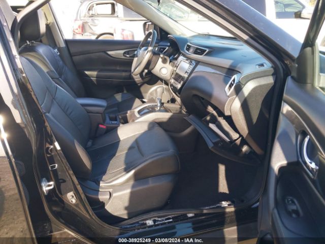 5N1AT2MVXFC773297 Nissan Rogue Sl