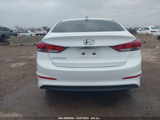 Hyundai ELANTRA SEL 2018 5NPD84LF9JH237477 Image 16