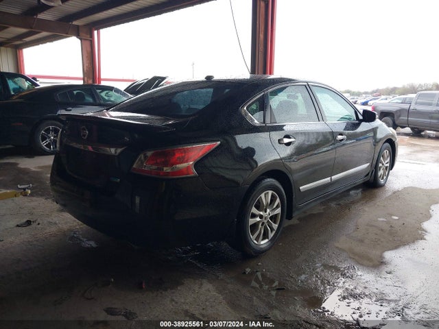 Nissan Altima 2.5 S 2014 1N4AL3AP5EC293091 Image 4