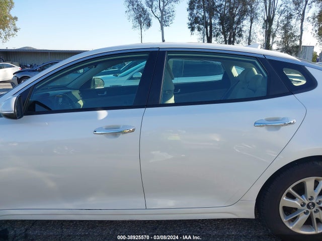 KIA Optima Lx 2016 KNAGT4L32G5102543 Image 14