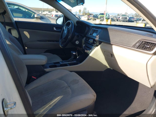 KIA Optima Lx 2016 KNAGT4L32G5102543 Image 5