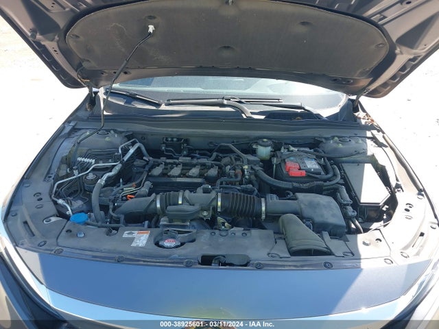 Honda ACCORD LX 2018 1HGCV1F1XJA186292 Image 10