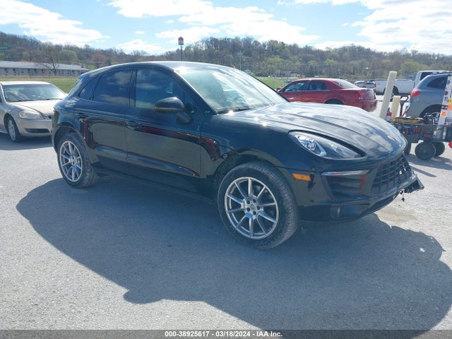 2018 PORSCHE MACAN WP1AA2A54JLB21751 Photo 0