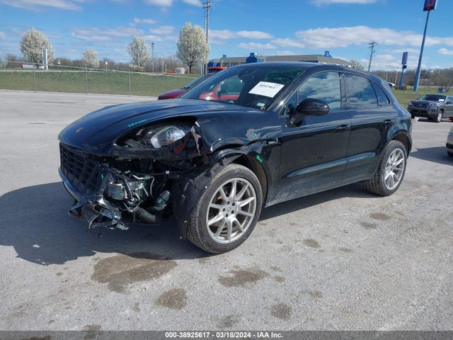 2018 PORSCHE MACAN WP1AA2A54JLB21751 Photo 1