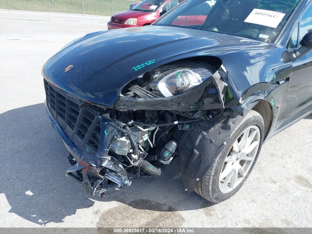 2018 PORSCHE MACAN WP1AA2A54JLB21751 Photo 5