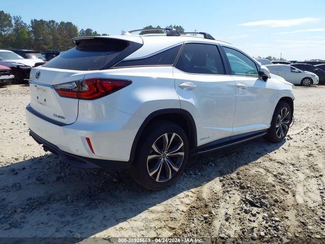 2019 LEXUS RX 2T2BGMCA2KC032131 Photo 3
