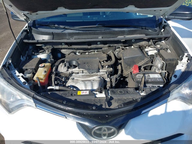 Toyota RAV4 LE 2018 JTMZFREVXJJ735501 Image 10