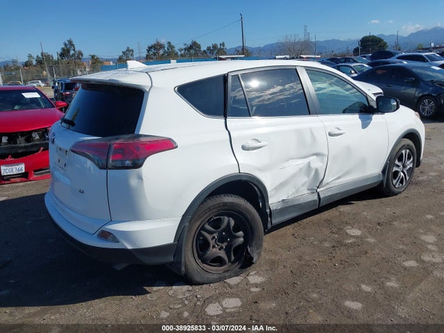 Toyota RAV4 LE 2018 JTMZFREVXJJ735501 Image 4
