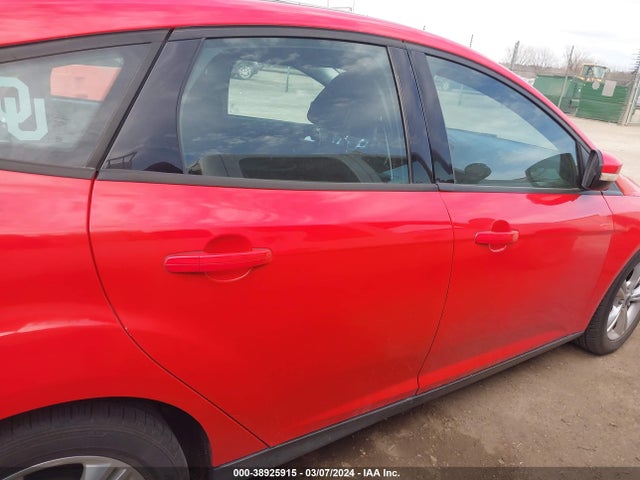 Ford FOCUS SE 2014 1FADP3K21EL334112 Image 14
