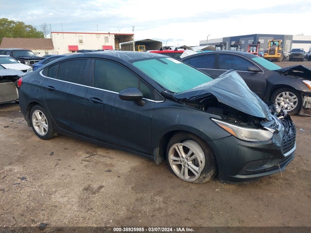 2018 1G1BE5SM9J7226417 main image
