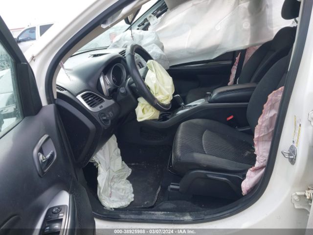 3C4PDCAB9JT509903 Dodge JOURNEY SE