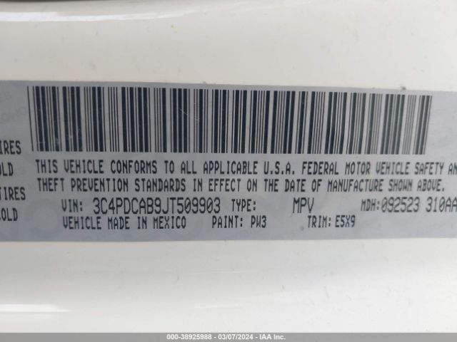 3C4PDCAB9JT509903 Dodge JOURNEY SE