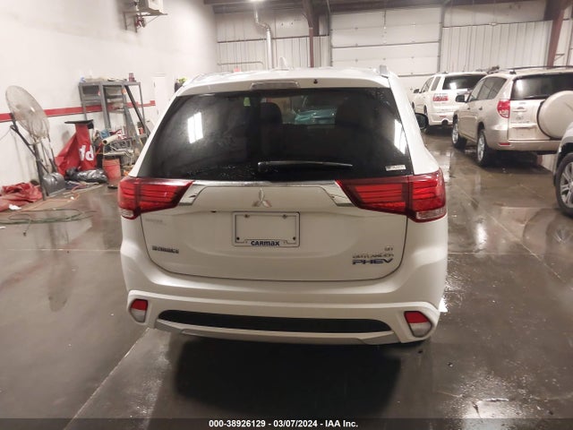 Mitsubishi Outlander Phev Gt 2018 JA4J24A55JZ055924 Image 16