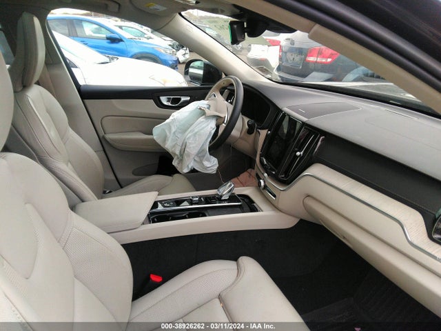 YV4L12RL2N1091385 Volvo Xc60 B5 Inscription