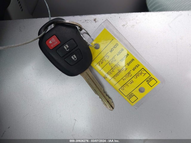 Toyota Highlander Le 2019 5TDZZRFH6KS329400 Image 11