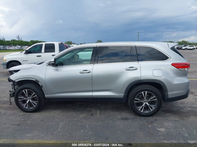Toyota Highlander Le 2019 5TDZZRFH6KS329400 Image 15