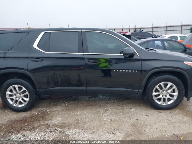 Chevrolet Traverse Ls 2018 1GNEVFKW1JJ175551 Image 14